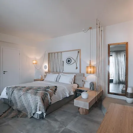 Solactamare * Naousa (Paros)